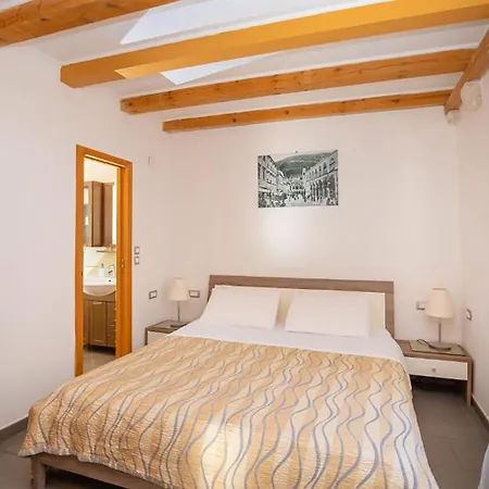 Apartman Espana 1