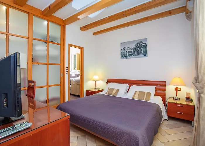 Espana 1 Appartement *